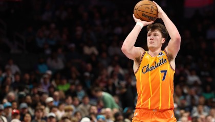 NBA彩经：马刺击退湖人 勇士擒雄鹿 开拓者力阻火箭 尼克斯胜快船